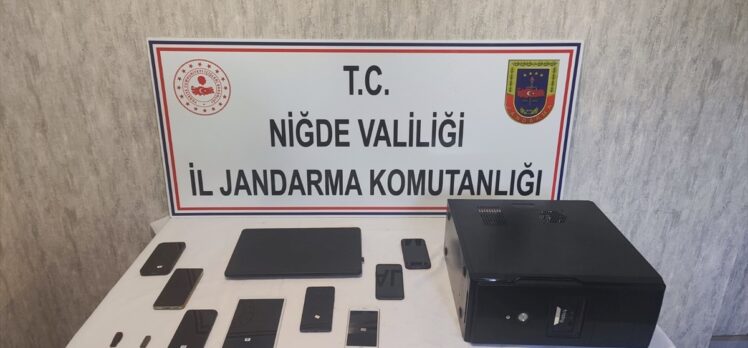 Niğde merkezli 3 ilde düzenlenen siber suçlara yönelik operasyonda 4 şüpheli tutuklandı