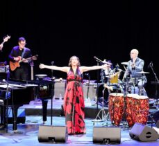 Pink Martini İstanbul'da müzikseverlerle buluştu