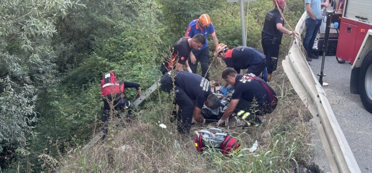 Sakarya'da şarampole yuvarlanan kişi öldü