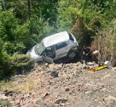 Sinop'ta iki otomobilin çarpıştığı kazada 4 kişi yaralandı