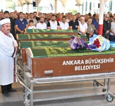 Tiyatro sanatçısı Şener Kökkaya son yolculuğuna uğurlandı