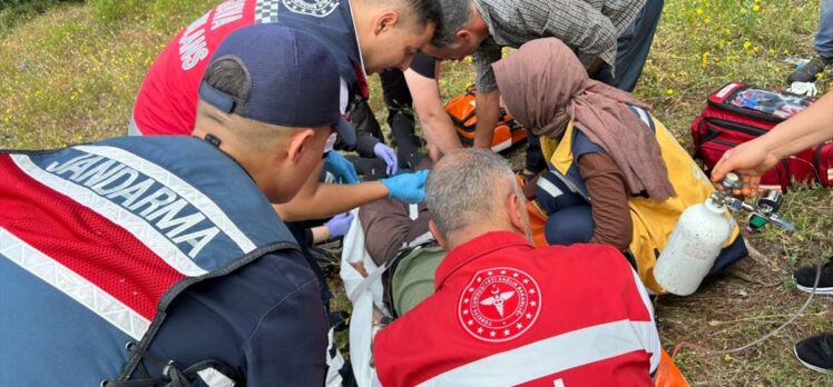 Tokat'ta epilepsi hastası, ulaşım güçlüğü nedeniyle evinden ambulans helikopterle alındı