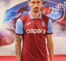 Trabzonspor, yeni transferi Stefan Savic için imza töreni düzenledi