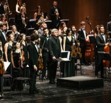 Türkiye Gençlik Filarmoni Orkestrası AKM'de konser verdi