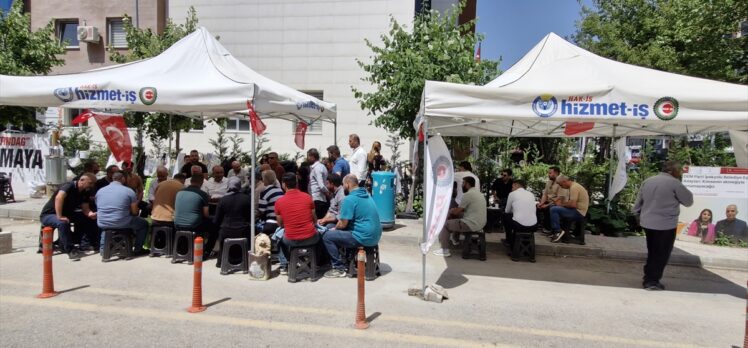 Van'da işten çıkarılan belediye çalışanlarının eylemi sürüyor