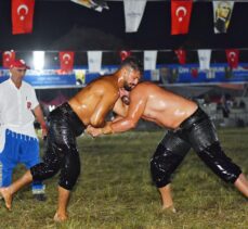 26. Feslikan Yağlı Güreşleri'nde başpehlivan Enes Doğan oldu