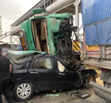 Afyonkarahisar'da meydana gelen zincirleme trafik kazasında 2 kişi öldü, 12 kişi yaralandı