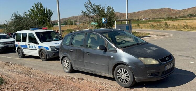 Aksaray'da aracında silahlı saldırıya uğrayan kişi yaralandı