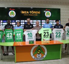 Alanyaspor iki futbolcuyla sözleşme imzaladı