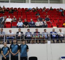 Badminton Süper Lig ve Gelişim Ligi müsabakaları Erzincan'da başladı