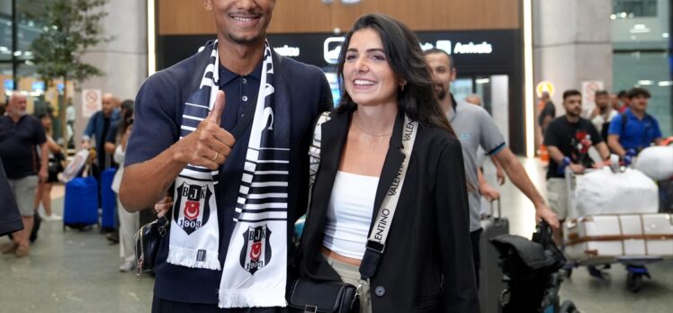 Beşiktaş'ın transfer gündeminde bulunan Felix Uduokhai İstanbul'a geldi