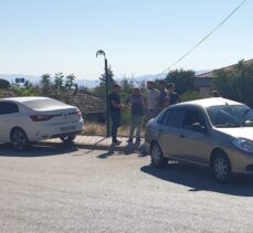 Burdur'da iki otomobilin çarpıştığı kazada 4 kişi yaralandı