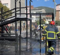 Bursa'da çocuk parkında çıkan yangın söndürüldü