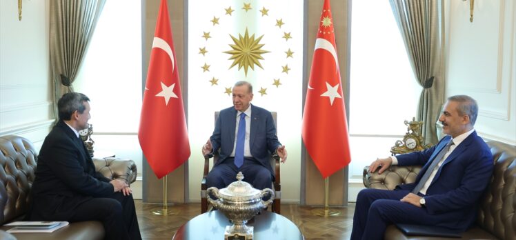 Cumhurbaşkanı Erdoğan, Türkmenistan Dışişleri Bakanı Meredov'u kabul etti