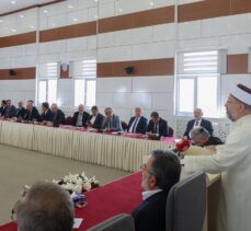 Diyanet İşleri Başkanı Erbaş, müftülerin katıldığı çevrim içi toplantıda konuştu: