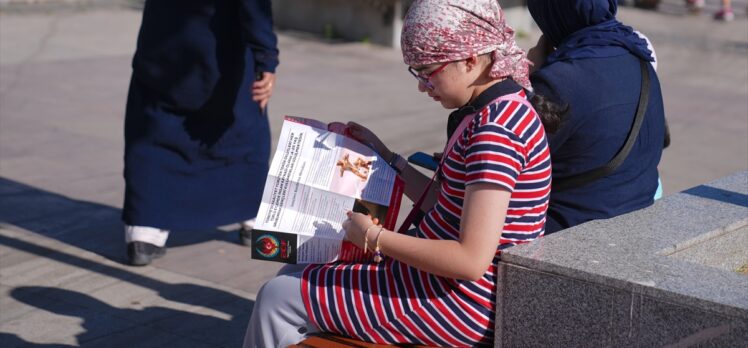 Erzurum Kültür Yolu Festivali kapsamında polisler 20 bin kişiyi terör konusunda bilgilendirdi