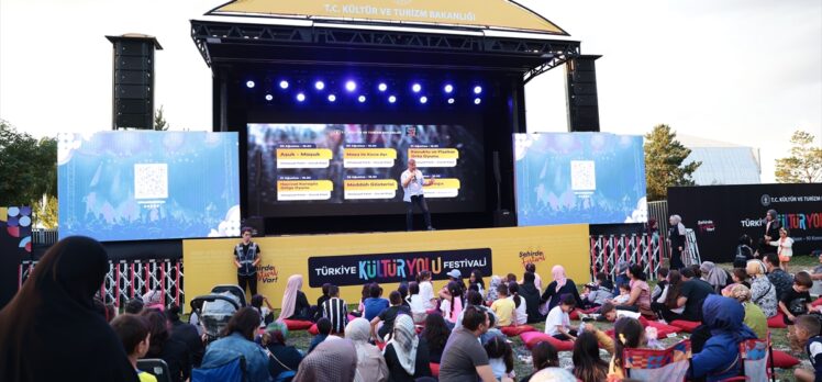 Erzurum Kültür Yolu Festivali konser ve söyleşilerle devam etti