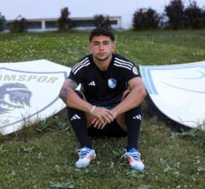 Erzurumspor FK, 4 futbolcuyu renklerine bağladı