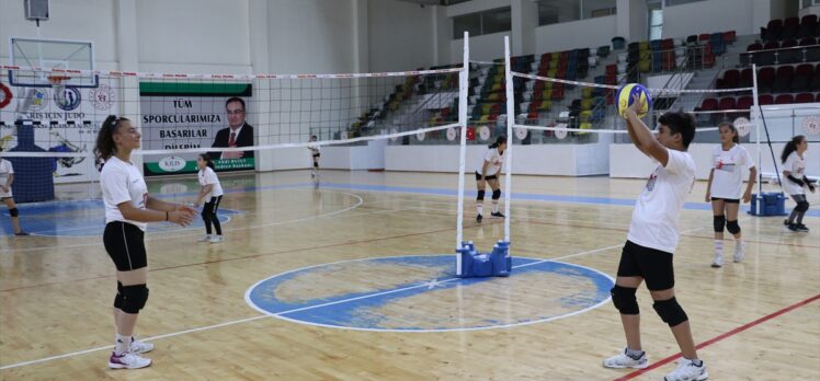 Fabrika Voleybol'un yeni okulu Kilis'te açıldı