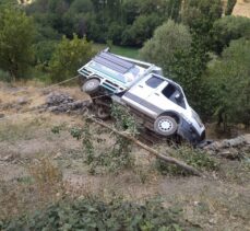 Hakkari'de şarampole devrilen kamyonetteki 7 güvenlik korucusu yaralandı