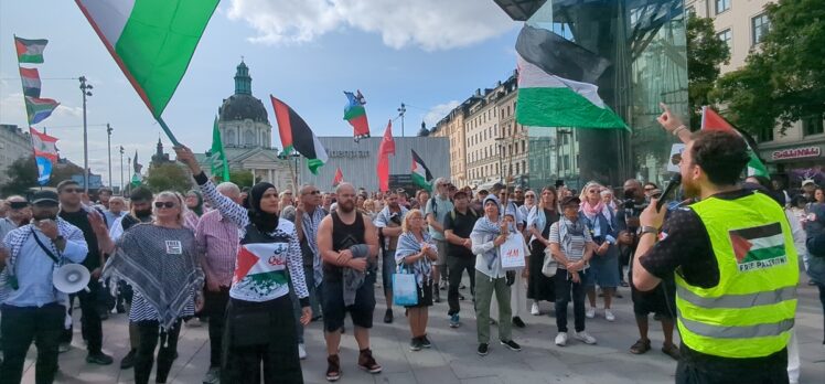 İsrail'in Stockholm Büyükelçiliği önünde Filistin'e destek gösterisi düzenlendi