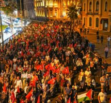 İzmir'de İsmail Heniyye ve Gazze için yürüyüş düzenlendi