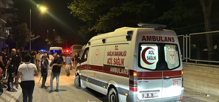 Kayseri'de akrabalar arasında çıkan kavgada 6 kişi yaralandı