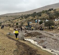 GÜNCELLEME – Kayseri'de sele kapıldığı değerlendirilen kişiyi arama çalışması sürüyor