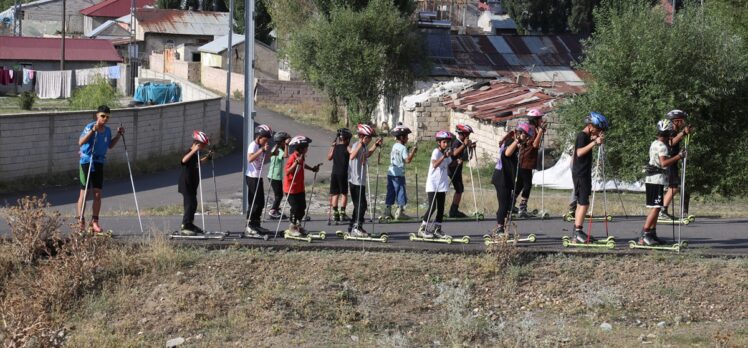 Kışın ayazındaki organizasyonlara yazın bunaltıcı sıcağında hazırlanıyorlar