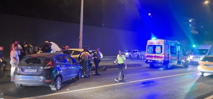 Kocaeli'de zincirleme trafik kazasında 3 kişi yaralandı