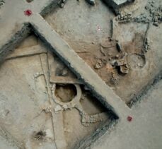 Kütahya Tavşanlı Höyük'te 3 bin 750 yıllık fayans silindir mühür bulundu