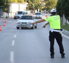 Kütahya'da uyuşturucu etkisinde araç kullananlar polisin takibinden kaçamıyor