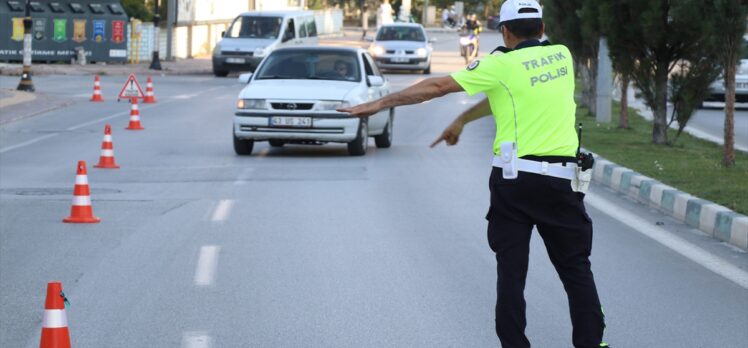 Kütahya'da uyuşturucu etkisinde araç kullananlar polisin takibinden kaçamıyor