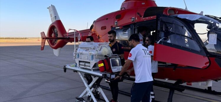 Mardin'de ambulans helikopter bir günlük bebek için havalandı