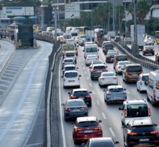 Metrobüs hattındaki “Beyaz Yol” çalışması nedeniyle kapatılan Cennet Mahallesi Durağı açıldı