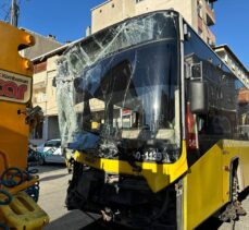 Pendik'te İETT otobüsünün çarptığı binada güçlendirme çalışması yapıldı