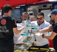 Prematüre doğan 5 aylık bebek, ambulans helikopterle Samsun'dan Eskişehir'e sevk edildi