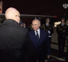 Putin, Ankara'daki takas operasyonuyla Rusya’ya dönenleri havalimanında karşıladı