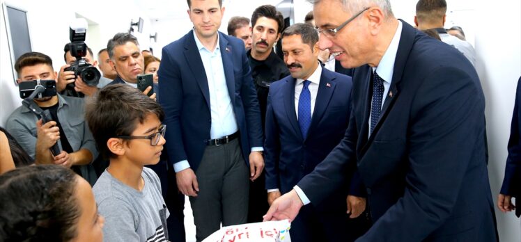 Sağlık Bakanı Kemal Memişoğlu, Hatay'da ziyaretlerde bulundu