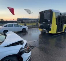 Şişli’de İETT otobüsüyle otomobilin çarpıştığı kazada 3 kişi yaralandı