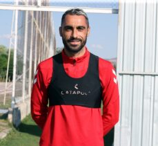 Sivasspor'un kaptanlarından Uğur, sezondan umutlu: