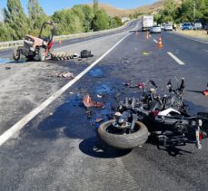 Sivas'ta motosiklet ve traktörün çarpışması sonucu 1 kişi öldü, 1 kişi yaralandı