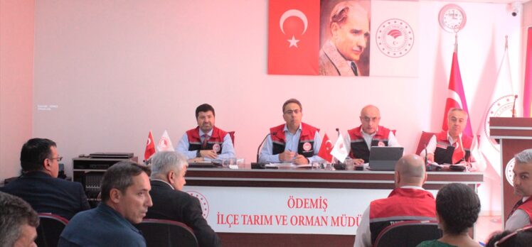 Tarım ve Orman Bakan Yardımcısı Gürmen, İzmir'de yetiştiricilerle buluştu