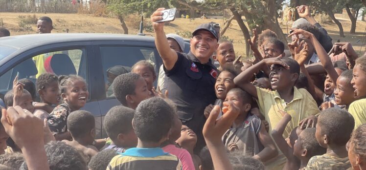 Türk insani yardım görevlisi Madagaskar'da gözaltına alındı