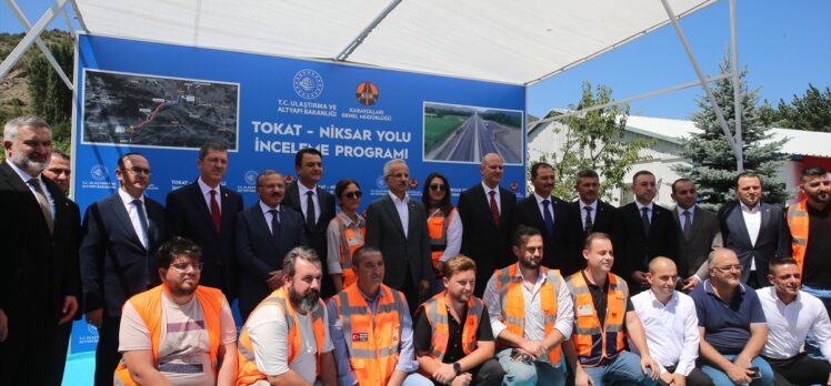 Ulaştırma ve Altyapı Bakanı Uraloğlu, Tokat-Niksar kara yolunda yol yapım çalışmalarını inceledi: