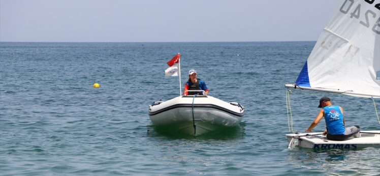 Yetişip şampiyonluklar yaşadığı kulüpte “yelken yapmayı” öğretiyor