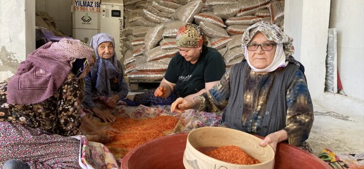 90 yaşındaki 3 arkadaş uzun ömürlerini “tarhanaya ve dostluğa” borçlu