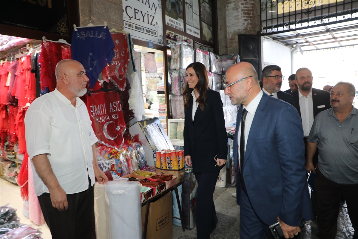 AK Parti'li Karaaslan, Afyonkarahisar'da “Gençlik Buluşması”nda konuştu: