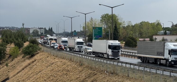 Anadolu Otoyolu'ndaki zincirleme kazada 7 kişi yaralandı