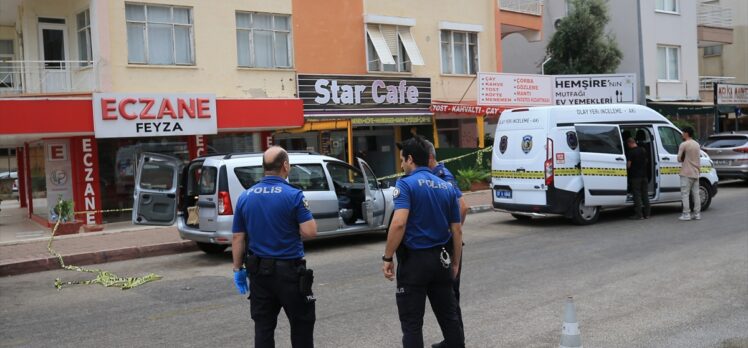 Antalya'da bir kanser hastası, tedavisi gördüğü hastane önündeki aracında ölü bulundu